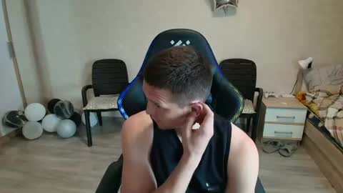 Snapshot of mikimaus0101 chatting on June 22, 2026, 11:24 pm Michael online show from June 22, 2026, 11:24 pm