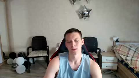 Snapshot of mikimaus0101 chatting on June 24, 2026, 12:15 pm Michael online show from June 24, 2026, 12:15 pm