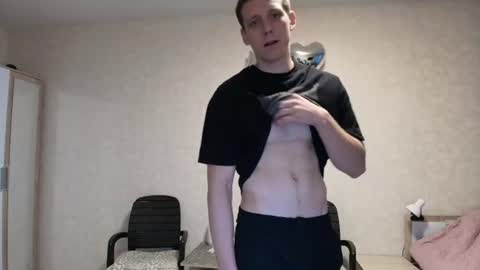 Snapshot of mikimaus0101 chatting on July 9, 2026, 2:54 pm Michael online show from July 9, 2026, 2:54 pm