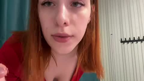 Snapshot of mikka_blush chatting on July 10, 2026, 9:17 pm mikka_blush online show from July 10, 2026, 9:17 pm