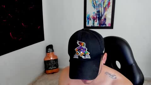 MIKKE online show from October 6, 2025, 2:14 pm