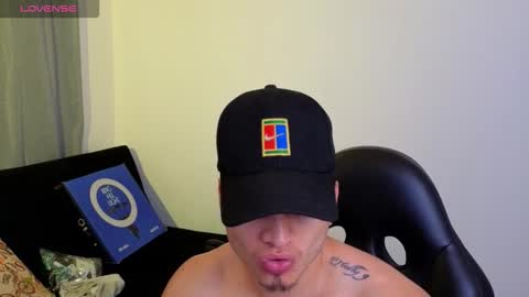 MIKKE online show from February 12, 2026, 2:12 pm