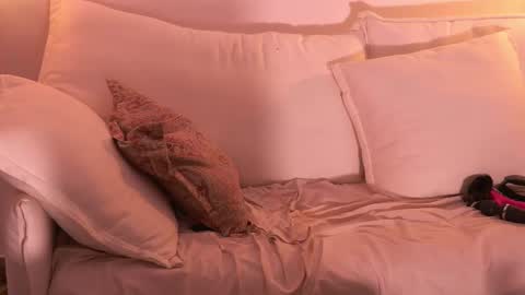 Maaike online show from February 12, 2025, 2:35 am