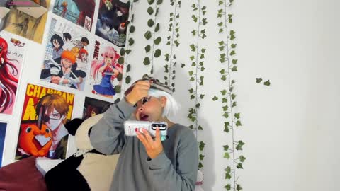 Snapshot of miku_katsuragi chatting on January 7, 2025, 7:10 am miku katsuragi online show from January 7, 2025, 7:10 am