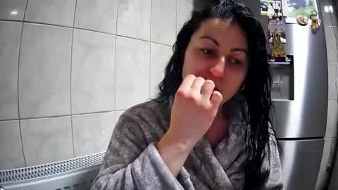 Mikyloveu online show from February 26, 2025, 3:19 pm