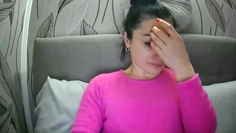 Mikyloveu online show from October 16, 2025, 5:03 pm