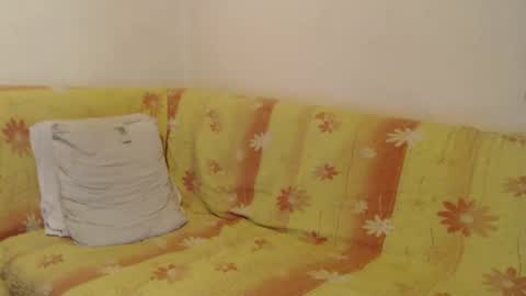 Snapshot of mikyzazo chatting on February 12, 2025, 8:18 pm Miky Zazo online show from February 12, 2025, 8:18 pm