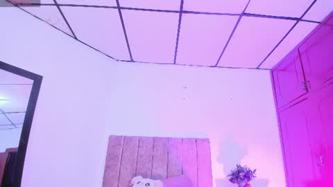 mila_1wood online show from July 29, 2026, 10:24 am