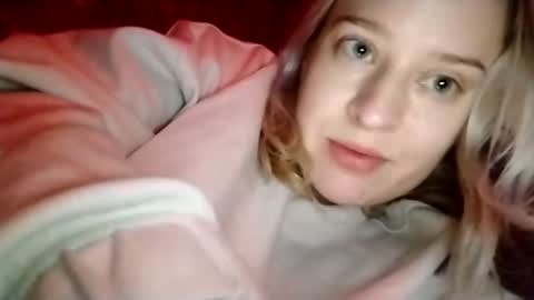 Mila 420 online show from February 4, 2026, 12:16 am