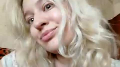 Snapshot of mila_420 chatting on July 18, 2026, 5:33 am Mila 420 online show from July 18, 2026, 5:33 am