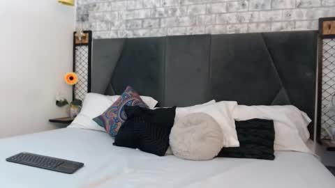 mila_adamss online show from October 18, 2025, 9:43 am