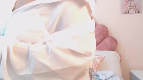 Snapshot of mila_adamss chatting on May 31, 2026, 6:09 pm mila_adamss online show from May 31, 2026, 6:09 pm