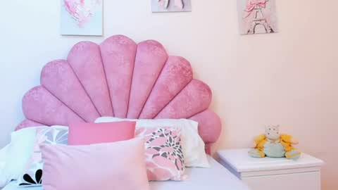 Snapshot of mila_adamss chatting on June 18, 2026, 10:52 am mila_adamss online show from June 18, 2026, 10:52 am
