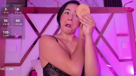 Snapshot of mila_clum chatting on October 8, 2025, 7:11 pm Camila online show from October 8, 2025, 7:11 pm