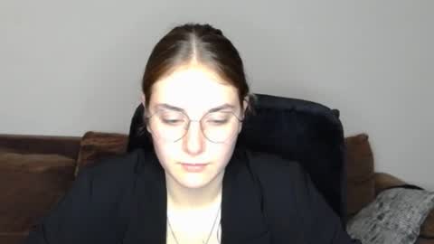 Snapshot of mila_keyy chatting on November 29, 2025, 9:07 pm mila_keyy online show from November 29, 2025, 9:07 pm