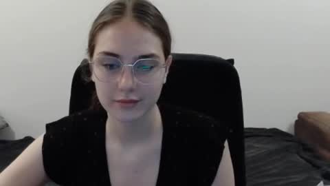 mila_keyy online show from January 13, 2026, 9:20 pm