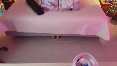 Milena  online show from December 1, 2025, 11:15 am