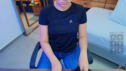 Snapshot of mila_kiitty chatting on June 3, 2026, 11:24 am Milena online show from June 3, 2026, 11:24 am