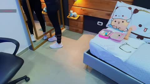 Snapshot of mila_kiitty chatting on June 6, 2026, 10:53 am Milena online show from June 6, 2026, 10:53 am