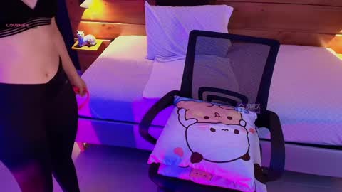 Snapshot of mila_kiitty chatting on June 7, 2026, 10:52 am Milena online show from June 7, 2026, 10:52 am