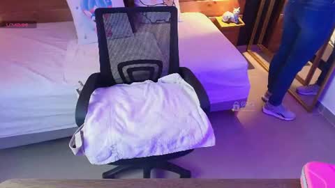 Snapshot of mila_kiitty chatting on June 16, 2026, 11:24 am Milena online show from June 16, 2026, 11:24 am