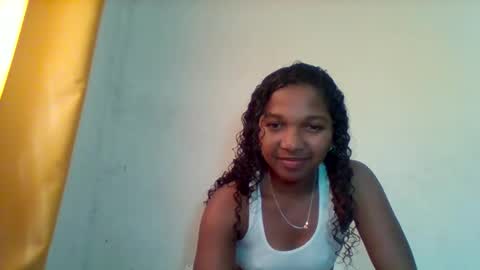 mila_lunah online show from April 10, 2026, 7:02 am