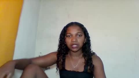 mila_lunah online show from April 29, 2026, 3:43 am