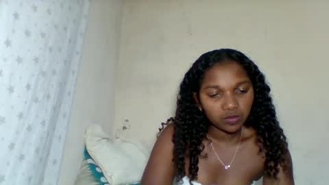 mila_lunah online show from April 29, 2026, 5:41 pm