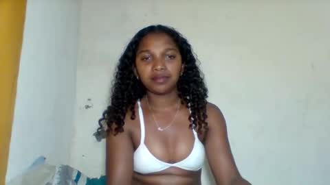 mila_lunah online show from April 30, 2026, 7:09 pm