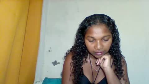 mila_lunah online show from May 1, 2026, 2:32 pm