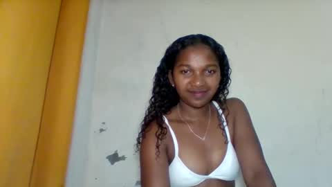 mila_lunah online show from May 2, 2026, 2:38 am