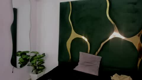 Snapshot of mila_petiteasm chatting on June 26, 2026, 12:42 pm mila_petiteasm online show from June 26, 2026, 12:42 pm