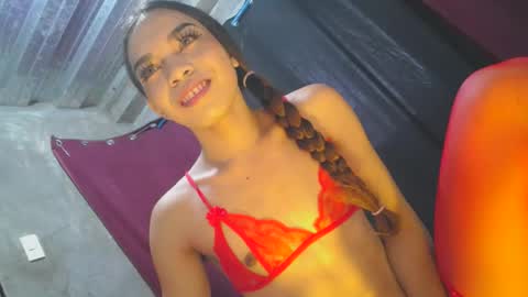 Snapshot of mila_seductressxx chatting on June 30, 2026, 1:39 am mila_seductressxx online show from June 30, 2026, 1:39 am