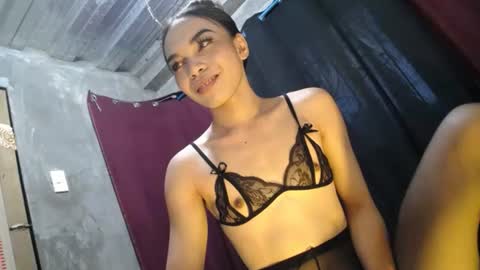 Snapshot of mila_seductressxx chatting on July 6, 2026, 1:46 am mila_seductressxx online show from July 6, 2026, 1:46 am