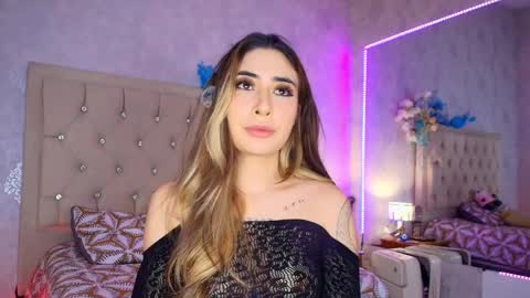 Snapshot of mila_smirnovavk chatting on May 23, 2026, 3:34 am MILA online show from May 23, 2026, 3:34 am
