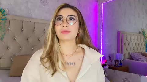 Snapshot of mila_smirnovavk chatting on July 28, 2026, 2:51 am MILA online show from July 28, 2026, 2:51 am