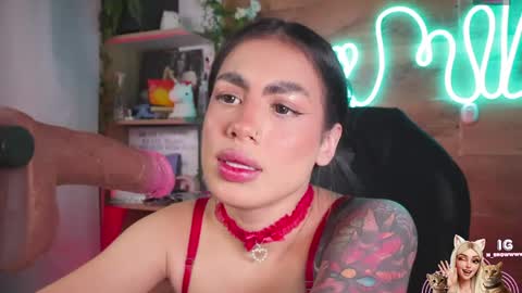Snapshot of mila_snoow chatting on April 22, 2026, 4:19 pm M I L A online show from April 22, 2026, 4:19 pm