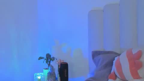 mila_stark333 online show from January 16, 2026, 3:54 am