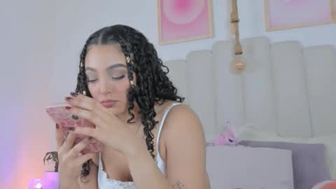 mila_stark333 online show from April 28, 2026, 6:07 am