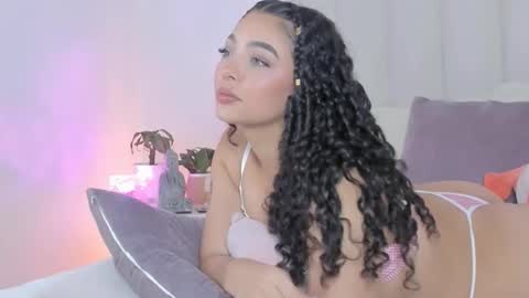 mila_stark333 online show from April 29, 2026, 6:17 am