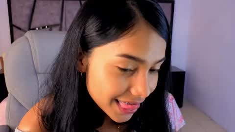 milaa_star online show from August 7, 2026, 4:14 am