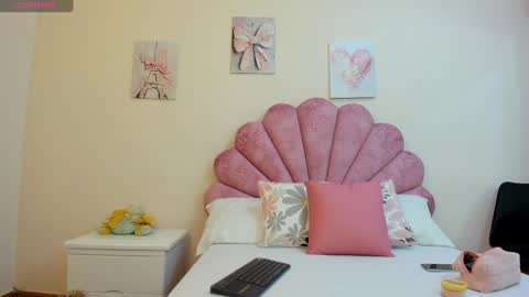 mila online show from June 6, 2026, 11:04 am