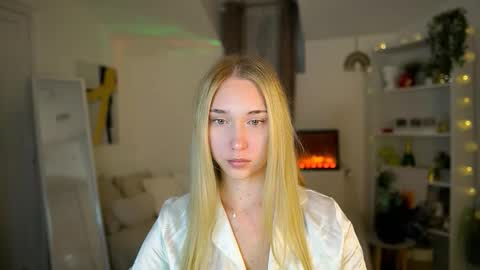 Snapshot of milabunny1 chatting on February 12, 2026, 2:23 pm MilaBunny1 online show from February 12, 2026, 2:23 pm