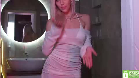 Snapshot of milabunny_ chatting on June 25, 2026, 12:42 pm Mila and u can call me sweet bunny online show from June 25, 2026, 12:42 pm