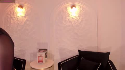 Mila online show from November 2, 2025, 11:07 pm