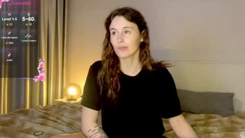 Mila online show from July 5, 2026, 9:44 pm