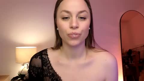 Snapshot of milafleur chatting on January 12, 2025, 9:08 am Mila Fleur online show from January 12, 2025, 9:08 am