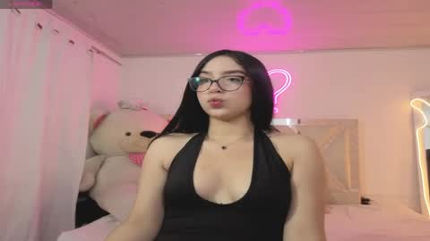 milah_tay online show from April 25, 2026, 11:35 am