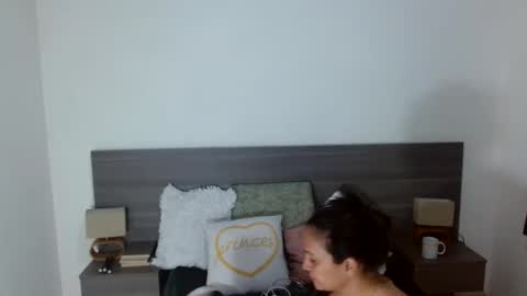 Snapshot of milahot23 chatting on January 15, 2025, 10:06 am mila online show from January 15, 2025, 10:06 am