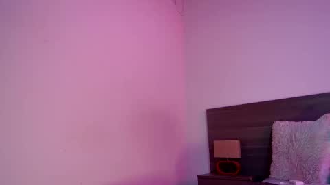 Snapshot of milahot23 chatting on November 8, 2025, 8:18 pm mila online show from November 8, 2025, 8:18 pm